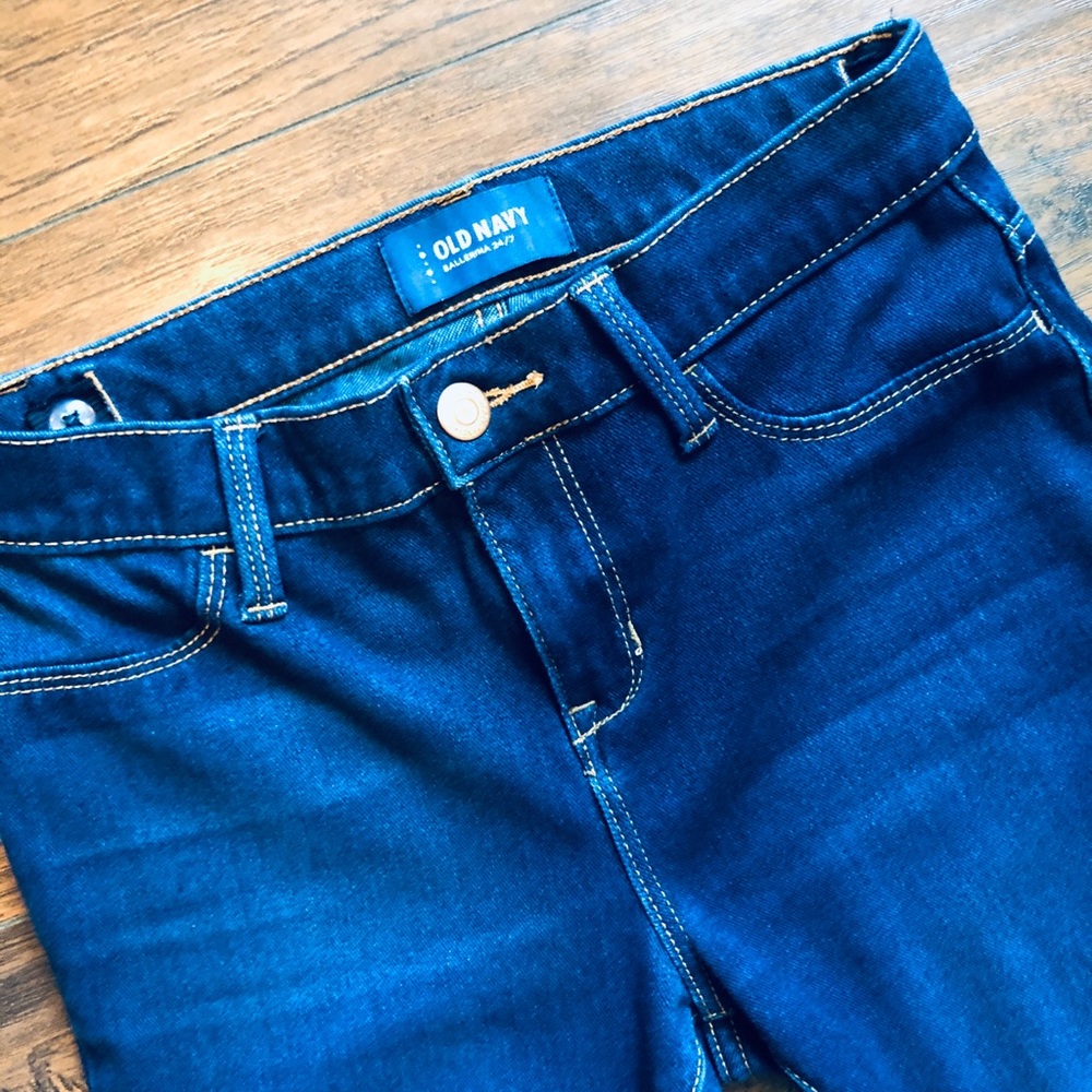 Girls Old Navy stretchy jeans